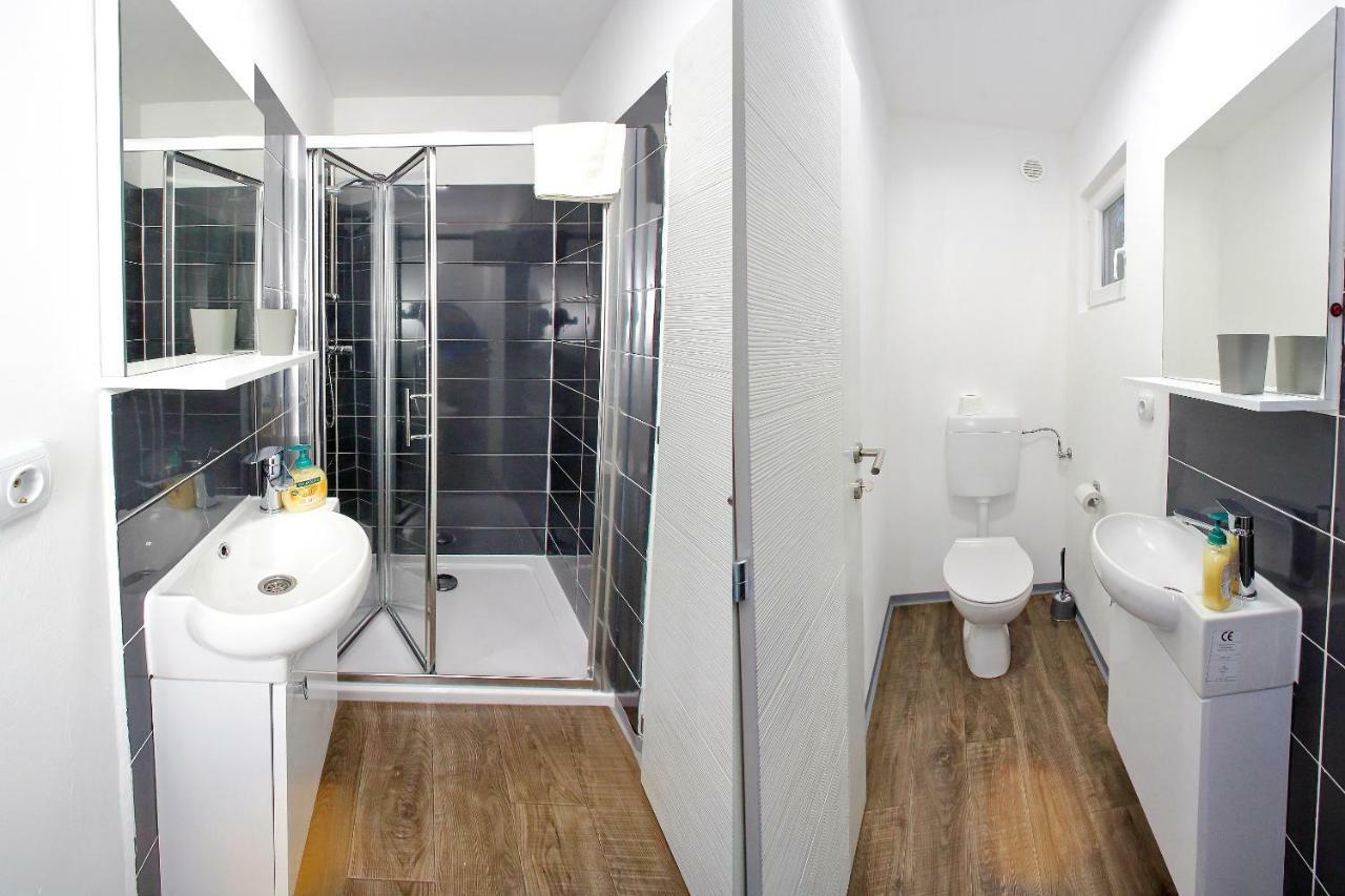 Mobile Homes Olive And Sea Bibinje Bagian luar foto